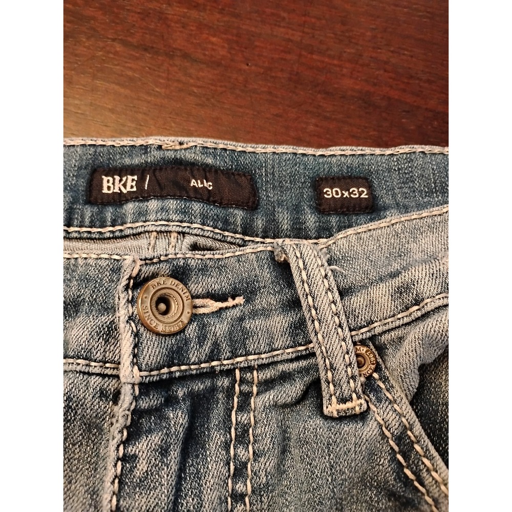 BKE Alec Slim Straight Distressed Light Wash Mens Jeans 30x30 Distressed Denim - Picture 3 of 7